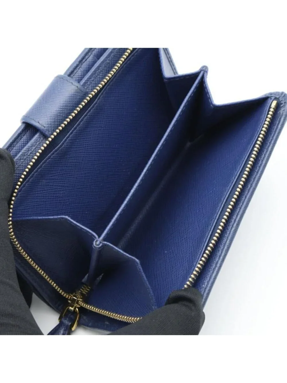 Prada Metal Logo Bifold Wallet L-shaped Zip Saffiano